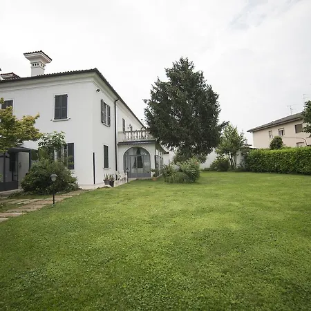 Bed & Breakfast Franca In Franciacorta 3*