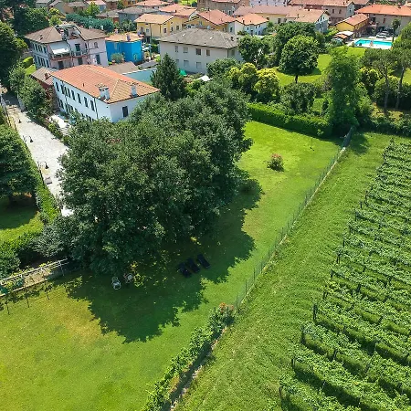 Franca In Franciacorta Bed & Breakfast 3*