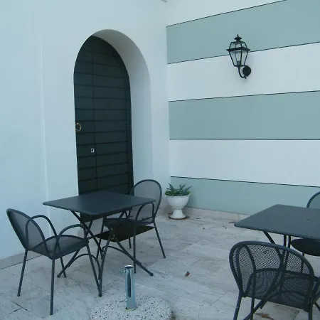 Franca In Franciacorta Bed and Breakfast 3*